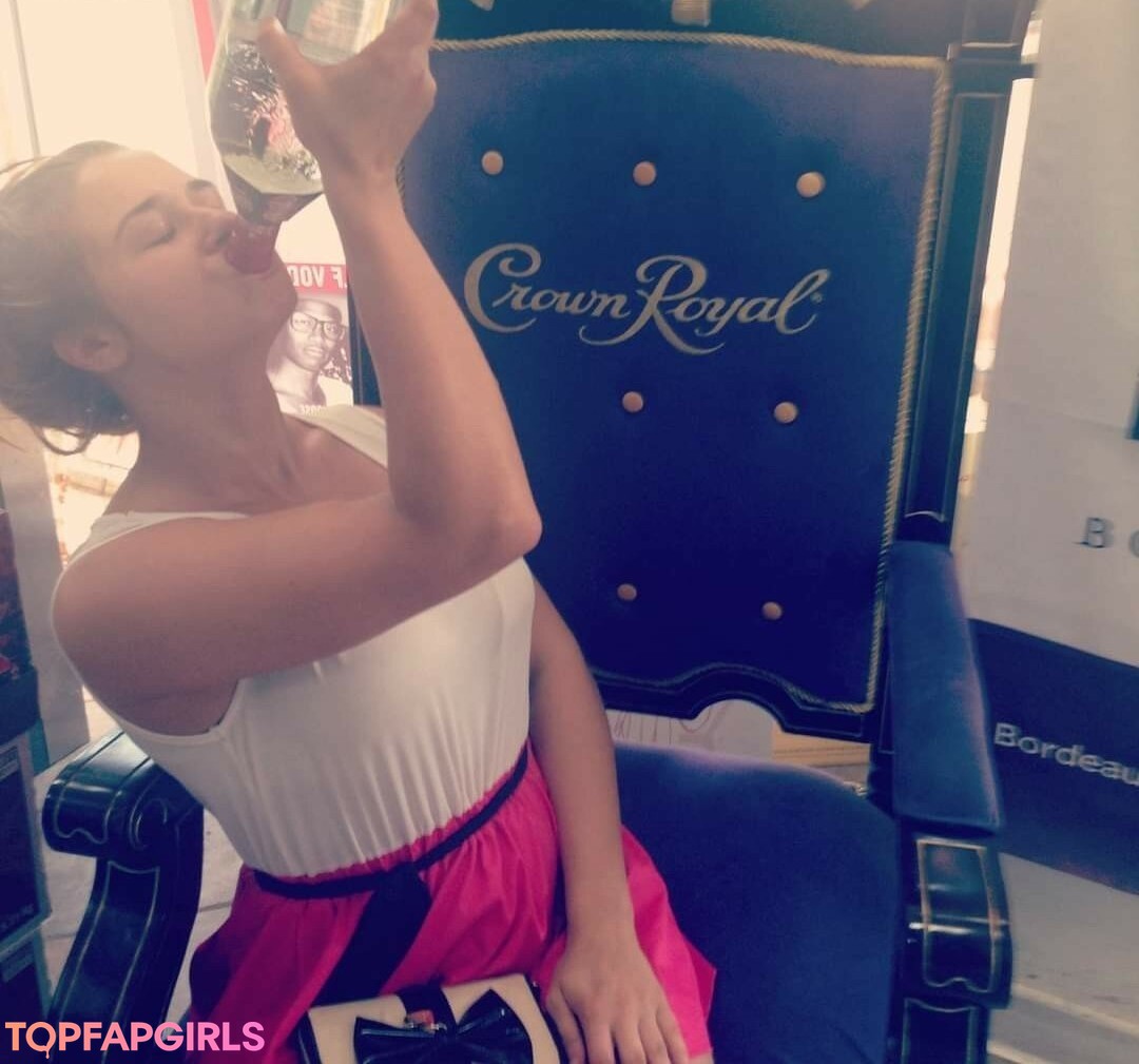 Foto desnuda filtrada de OnlyFans de Daria Thibault #358 Foto desnuda filtrada de OnlyFans de Daria Thibault #358