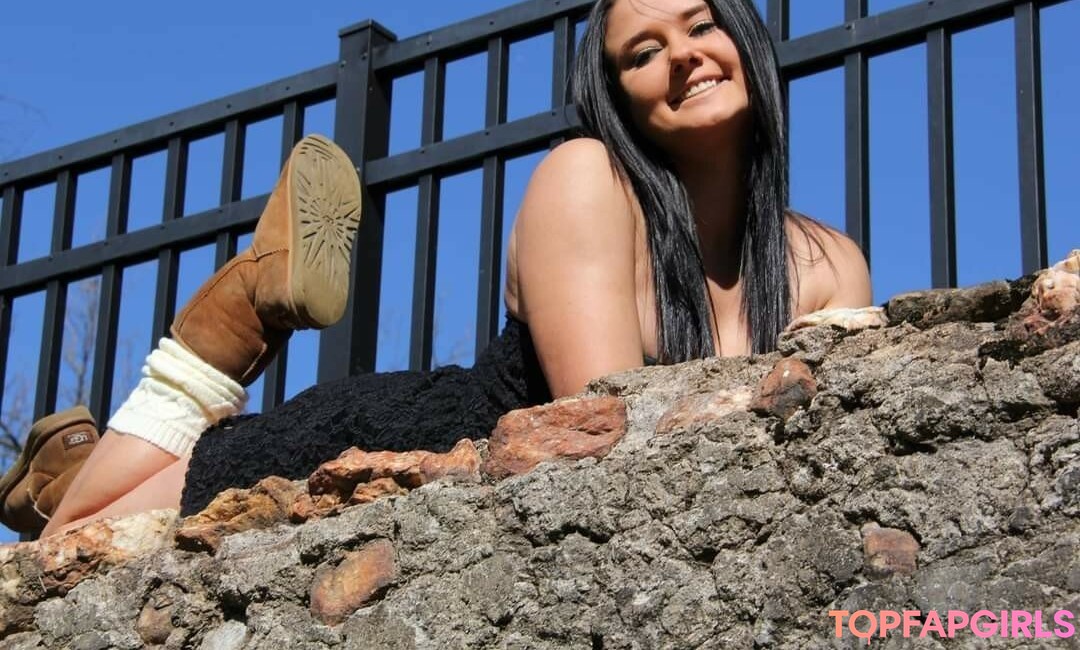 Foto desnuda filtrada de OnlyFans de Daria Thibault #399 Foto desnuda filtrada de OnlyFans de Daria Thibault #399