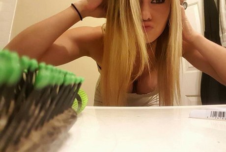Foto desnuda filtrada de OnlyFans de Daria Thibault
