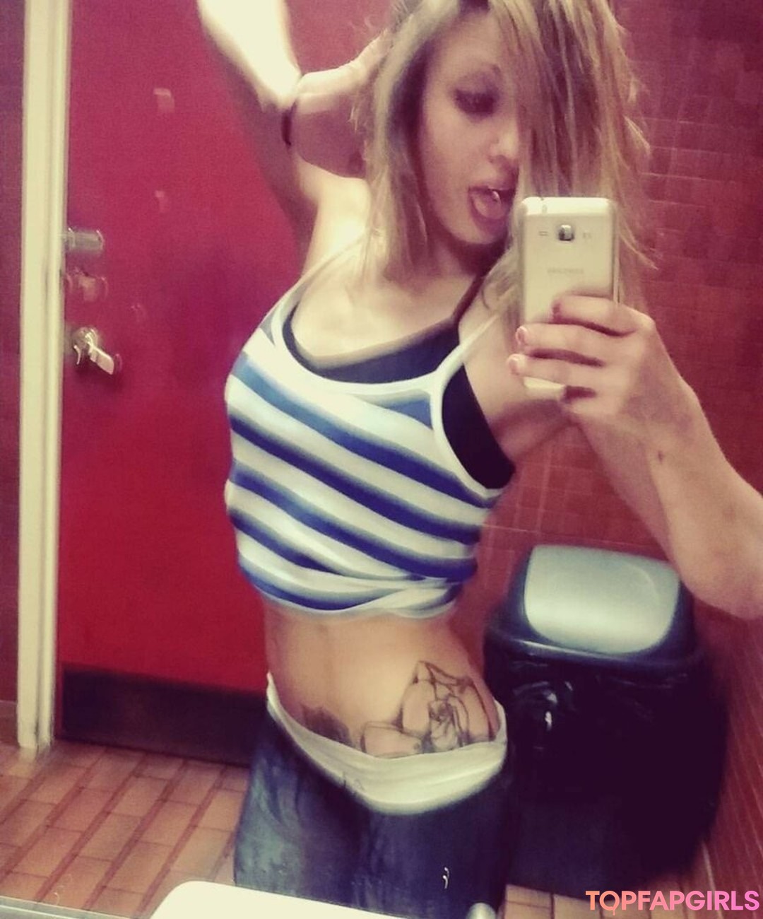 Foto desnuda filtrada de OnlyFans de Daria Thibault #500 Foto desnuda filtrada de OnlyFans de Daria Thibault #500