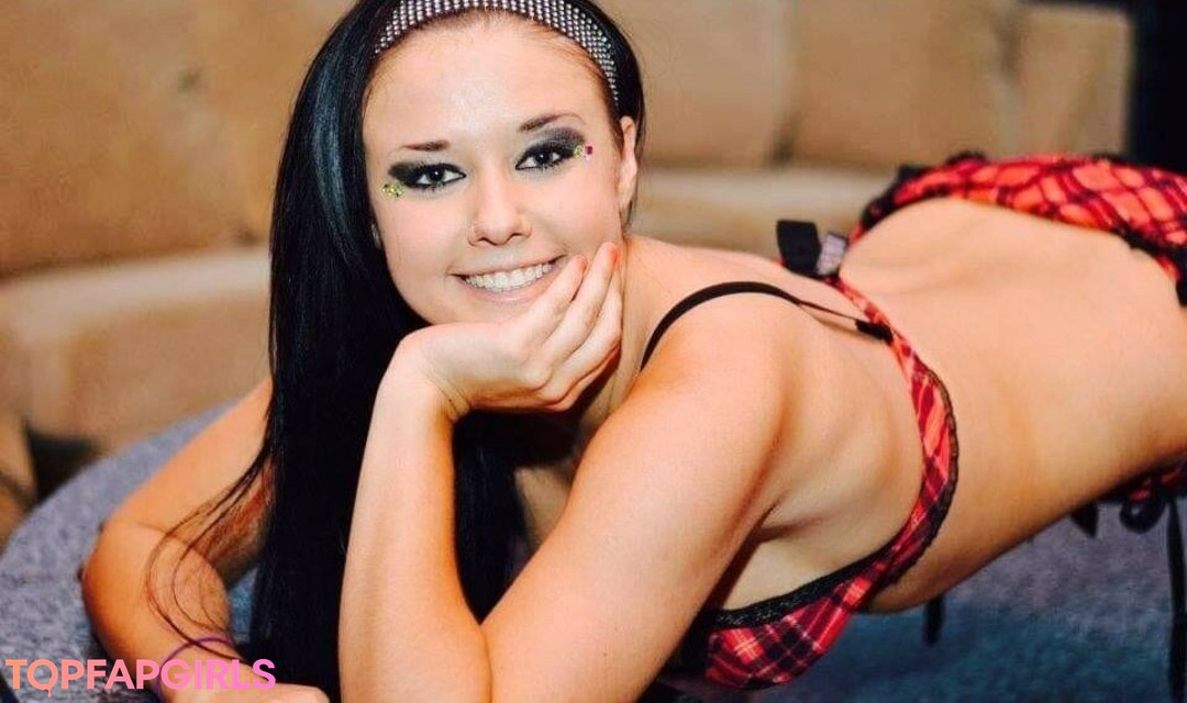 Foto desnuda filtrada de OnlyFans de Daria Thibault #589 Foto desnuda filtrada de OnlyFans de Daria Thibault #589