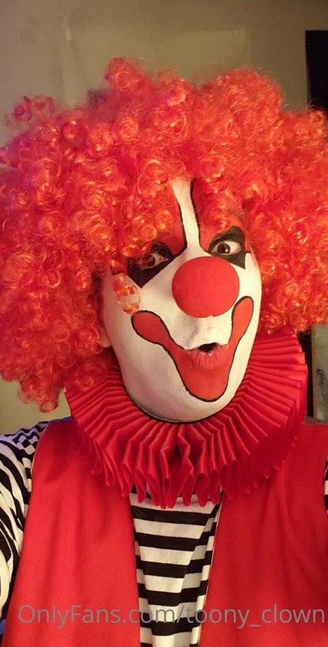 Foto desnuda filtrada de OnlyFans de Toonyclown