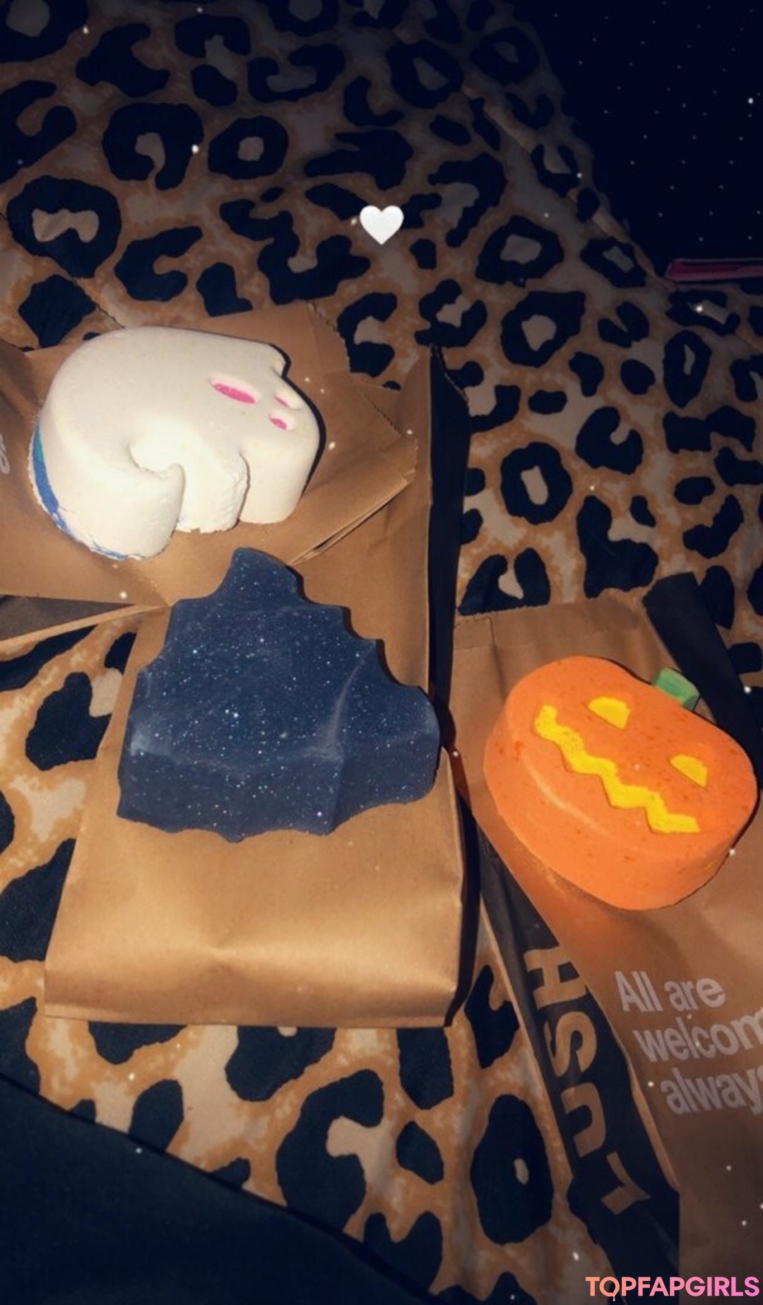 Foto desnuda filtrada de OnlyFans de Xmercyelagofree #112 Foto desnuda filtrada de OnlyFans de Xmercyelagofree #112