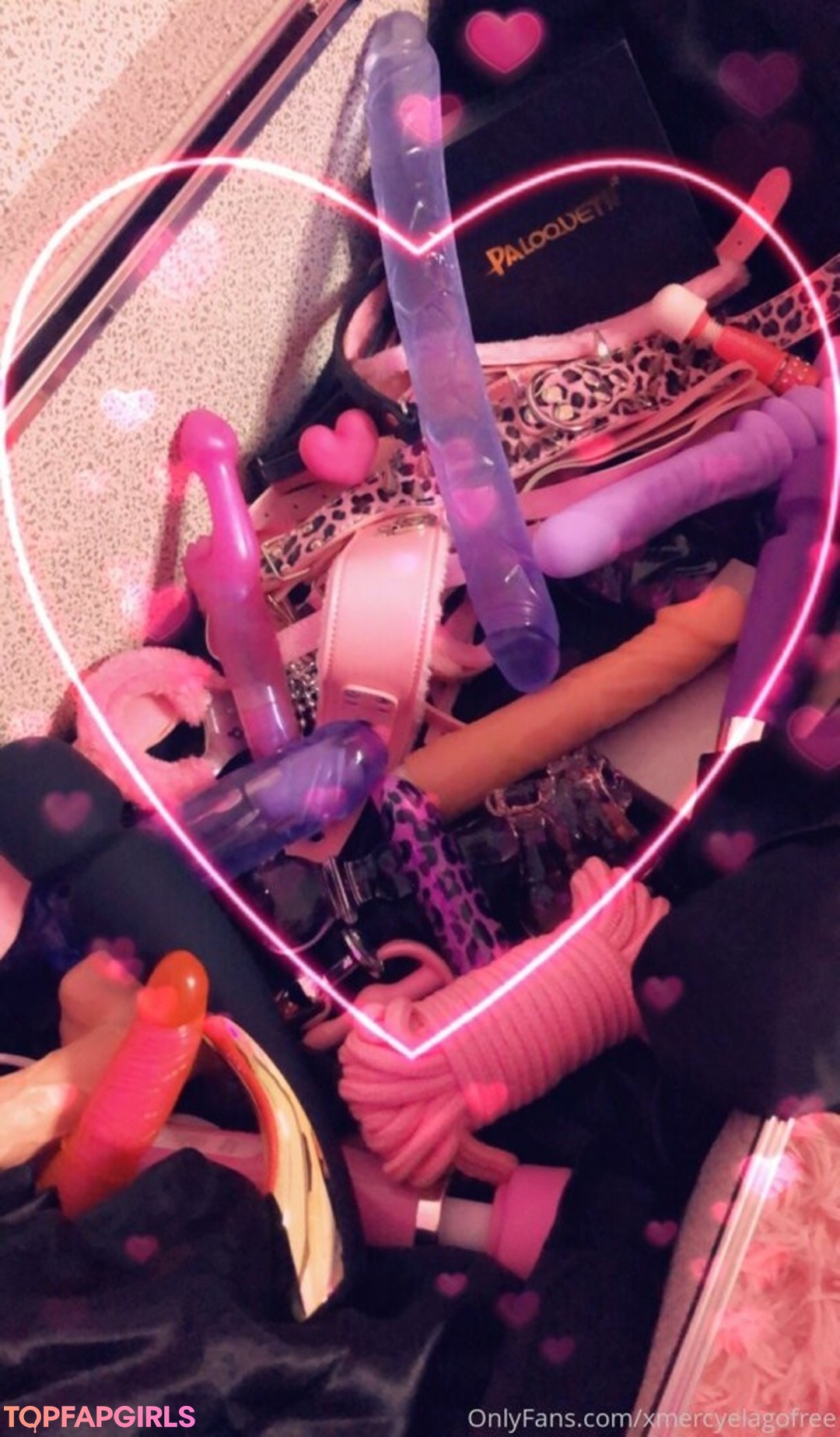 Foto desnuda filtrada de OnlyFans de Xmercyelagofree #41 Foto desnuda filtrada de OnlyFans de Xmercyelagofree #41