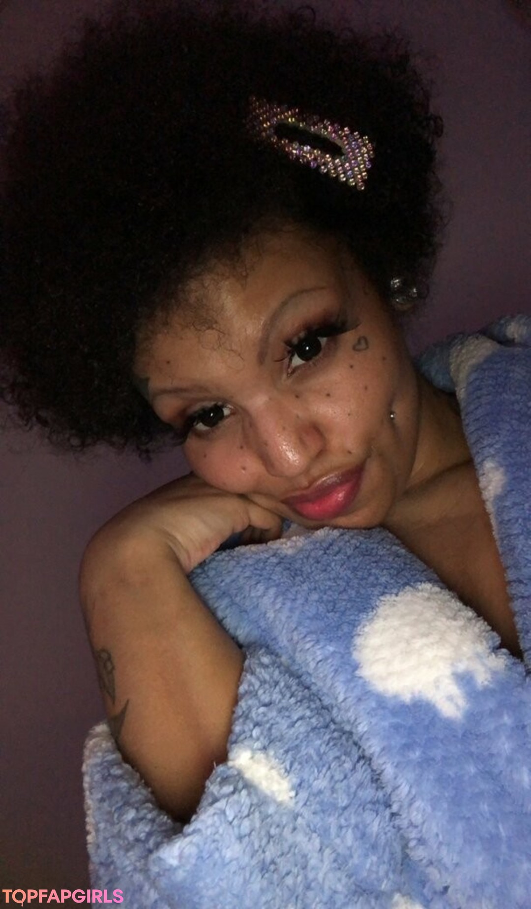 Foto desnuda filtrada de OnlyFans de Xmercyelagofree #5 Foto desnuda filtrada de OnlyFans de Xmercyelagofree #5