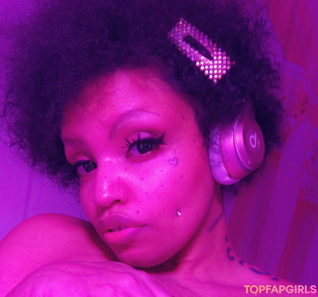 Foto desnuda filtrada de OnlyFans de Xmercyelagofree #6 Foto desnuda filtrada de OnlyFans de Xmercyelagofree #6