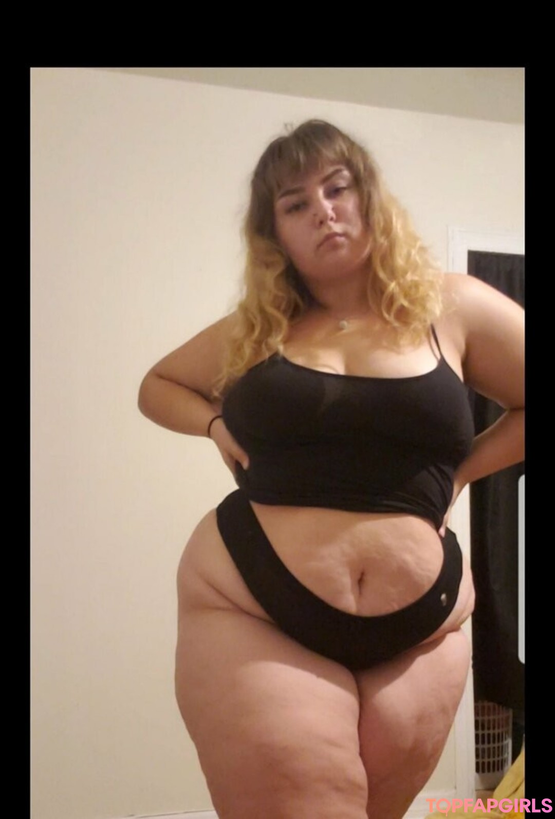 Foto desnuda filtrada de OnlyFans de Fatassgoddess #159 Foto desnuda filtrada de OnlyFans de Fatassgoddess #159