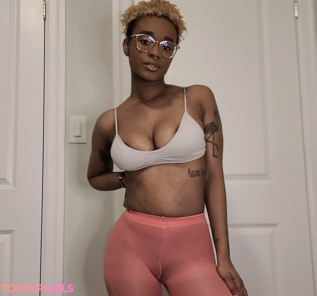 Foto desnuda filtrada de OnlyFans de Deedeebee96 #118 Foto desnuda filtrada de OnlyFans de Deedeebee96 #118