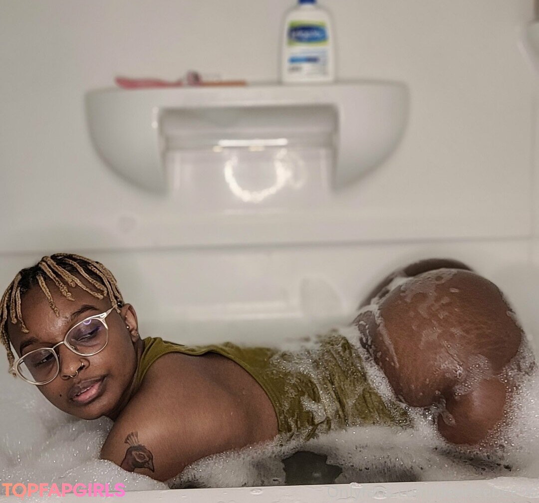 Foto desnuda filtrada de OnlyFans de Deedeebee96 #283 Foto desnuda filtrada de OnlyFans de Deedeebee96 #283