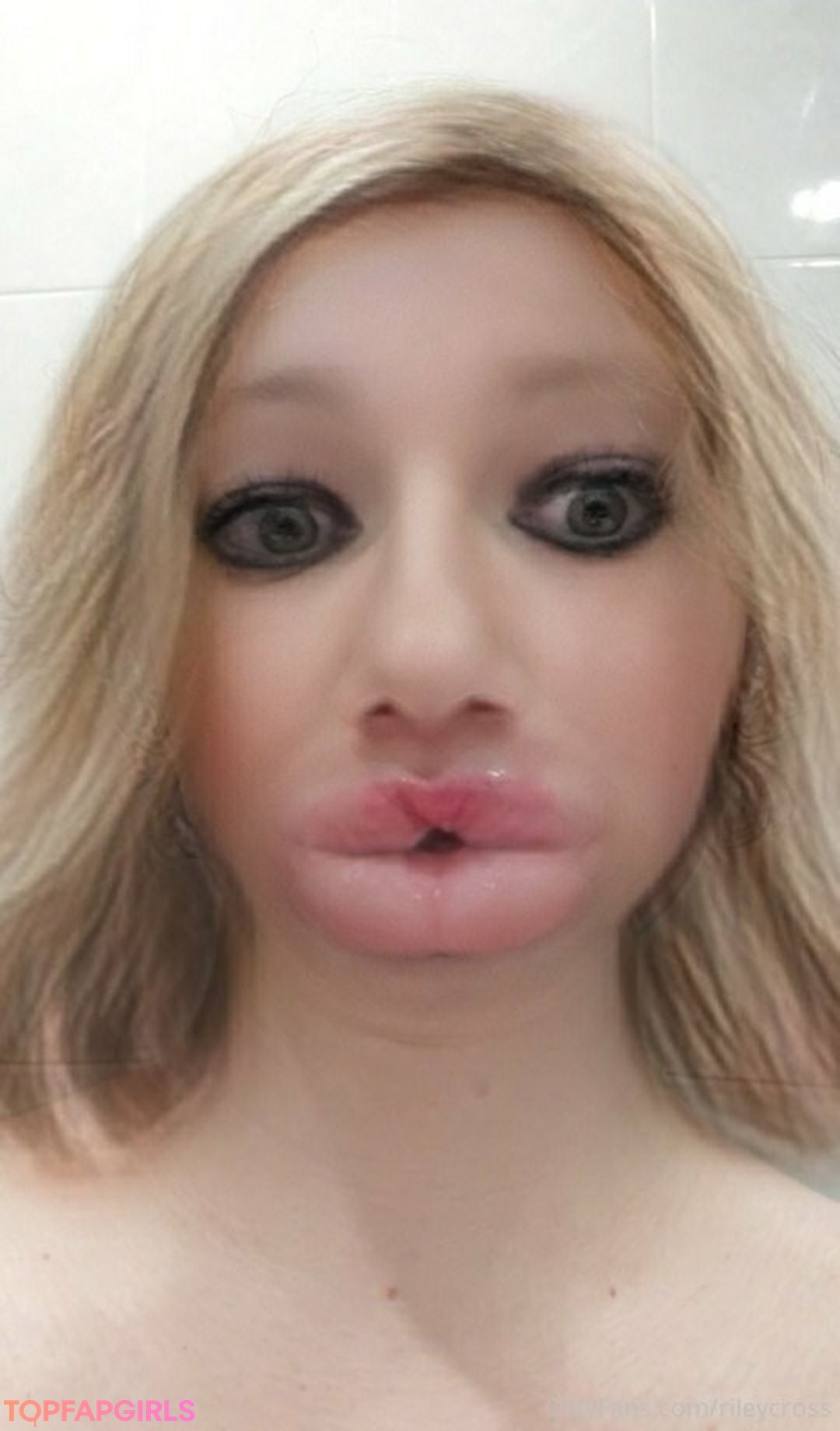 Foto desnuda filtrada de OnlyFans de Rileycross #126 Foto desnuda filtrada de OnlyFans de Rileycross #126