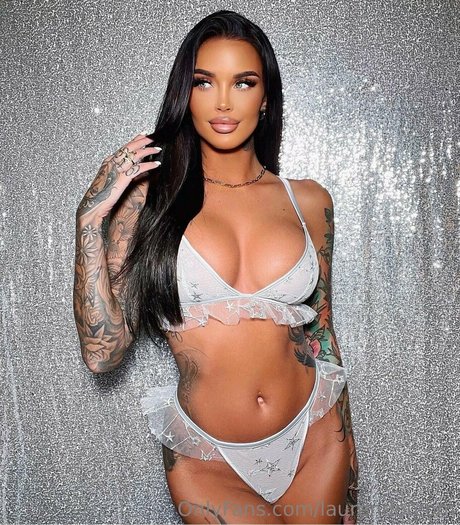 Foto desnuda filtrada de OnlyFans de Laurendotcom