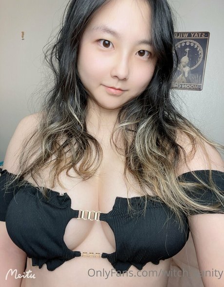 Foto desnuda filtrada de OnlyFans de Witchvanity