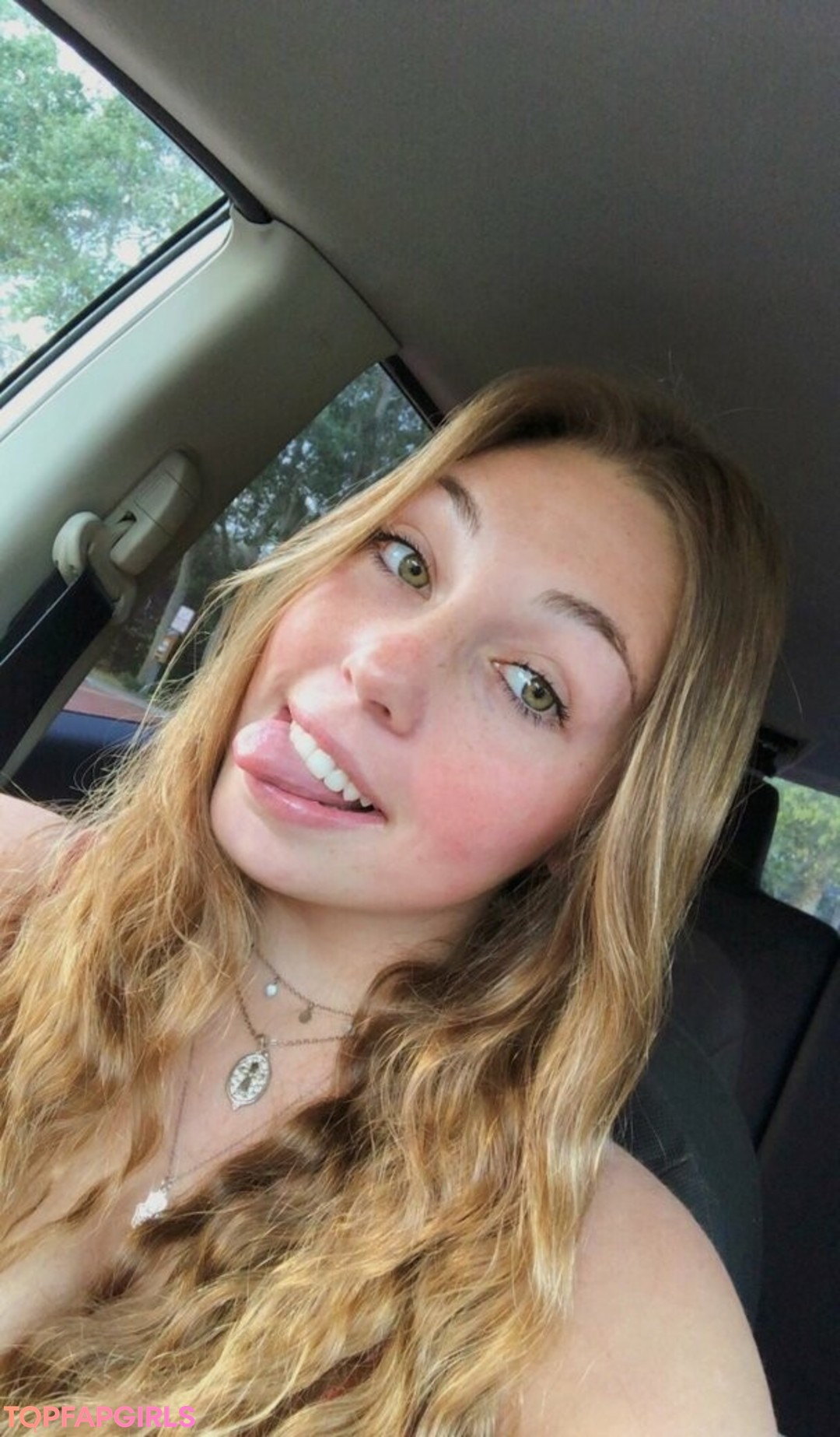 Foto desnuda filtrada de OnlyFans de Makenna Adams #198 Foto desnuda filtrada de OnlyFans de Makenna Adams #198