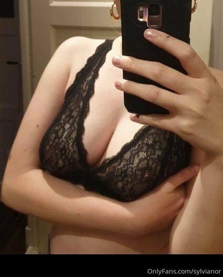 Foto desnuda filtrada de OnlyFans de Sylvianor