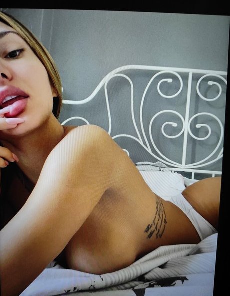Foto desnuda filtrada de OnlyFans de Stella Marshall