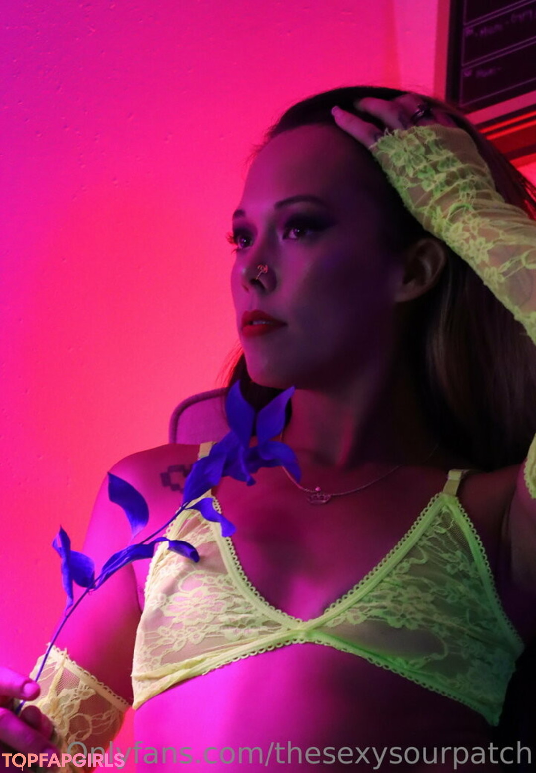 Foto desnuda filtrada de OnlyFans de Madamemeiko #75 Foto desnuda filtrada de OnlyFans de Madamemeiko #75