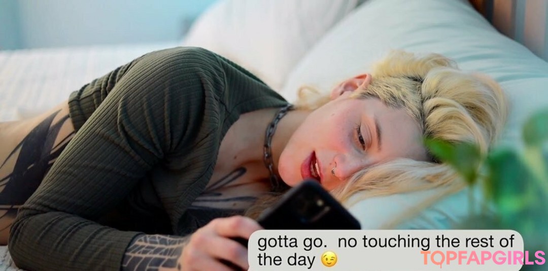 Foto desnuda filtrada de OnlyFans de Thecamdamage #127 Foto desnuda filtrada de OnlyFans de Thecamdamage #127