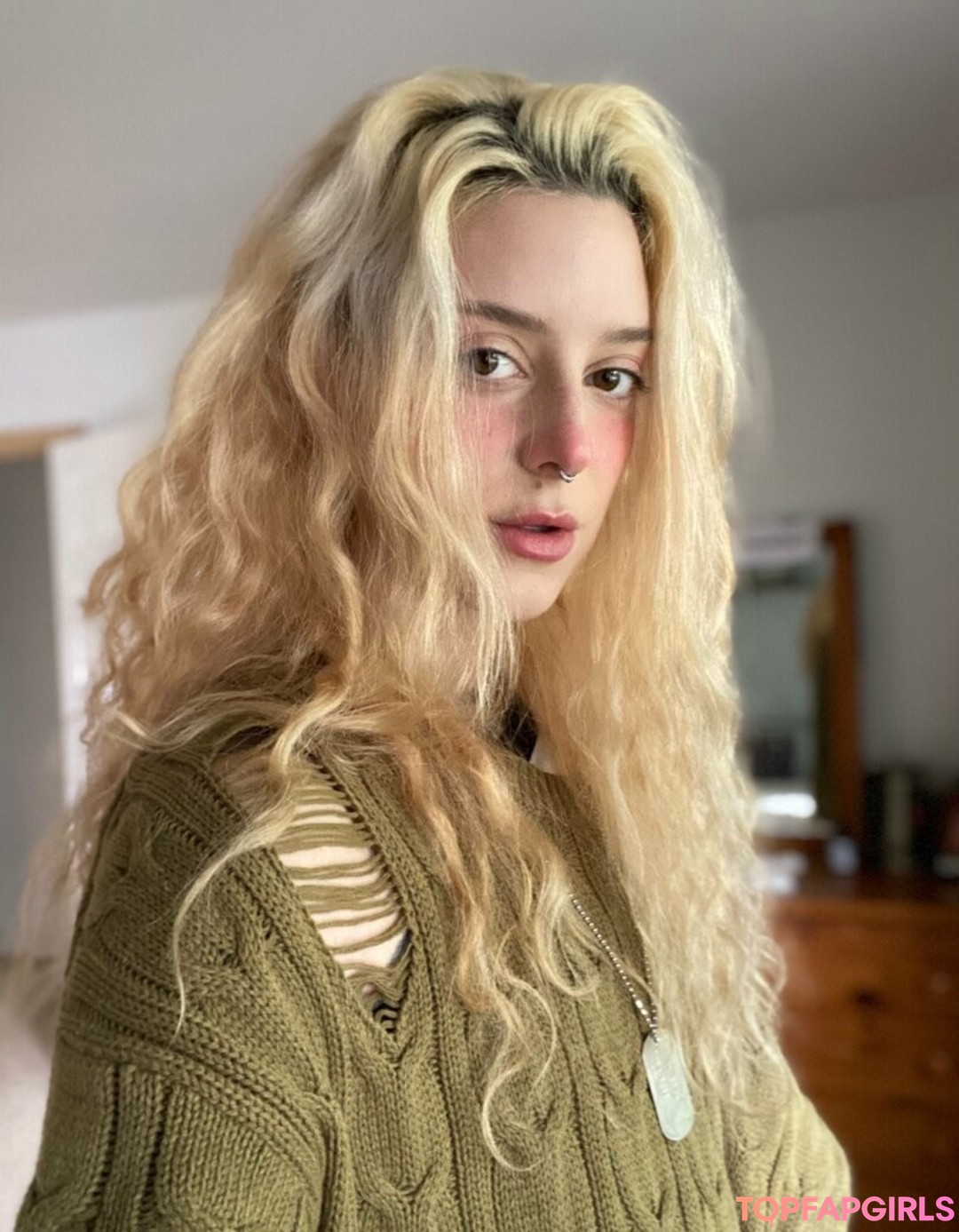 Foto desnuda filtrada de OnlyFans de Thecamdamage #171 Foto desnuda filtrada de OnlyFans de Thecamdamage #171