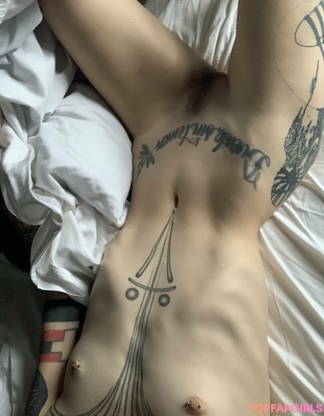 Foto desnuda filtrada de OnlyFans de Thecamdamage #51 Foto desnuda filtrada de OnlyFans de Thecamdamage #51