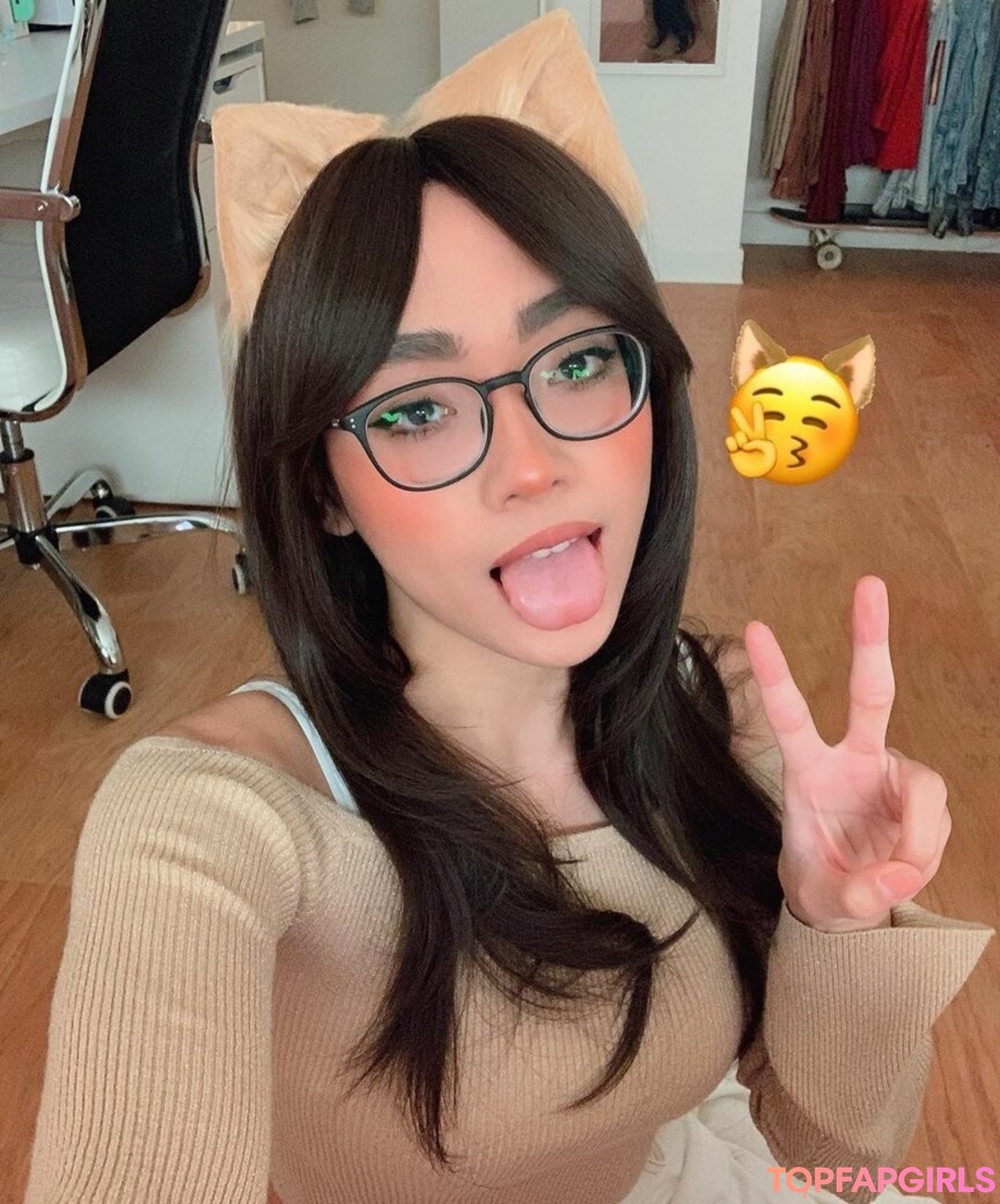 Foto desnuda filtrada de OnlyFans de Honeebelle #129 Foto desnuda filtrada de OnlyFans de Honeebelle #129