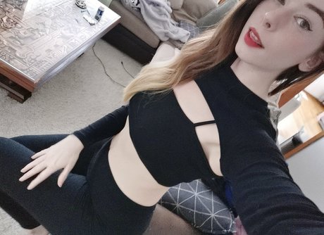 Foto desnuda filtrada de OnlyFans de Forestnymphnz