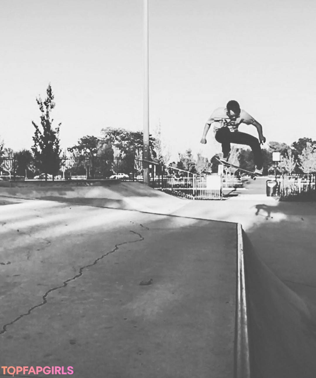 Foto desnuda filtrada de OnlyFans de Skaterrboi #46 Foto desnuda filtrada de OnlyFans de Skaterrboi #46