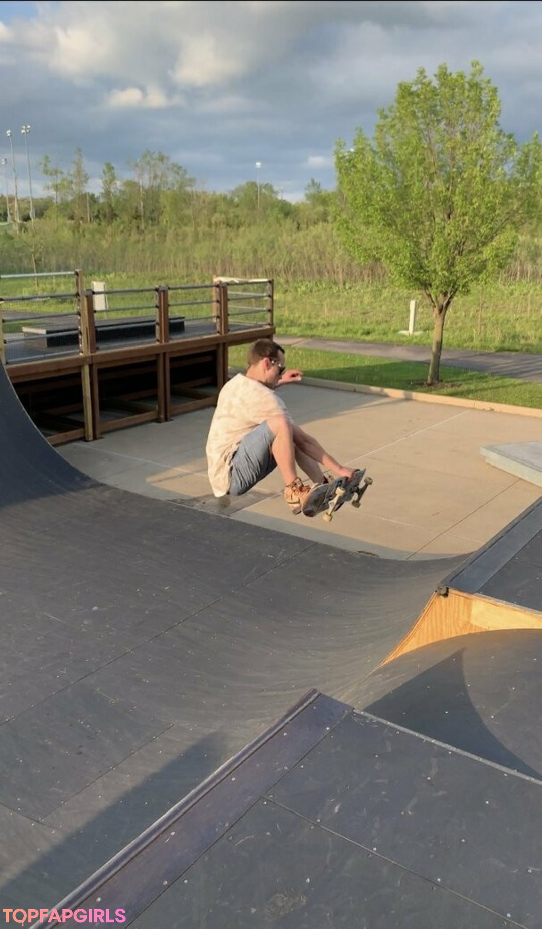 Foto desnuda filtrada de OnlyFans de Skaterrboi #47 Foto desnuda filtrada de OnlyFans de Skaterrboi #47