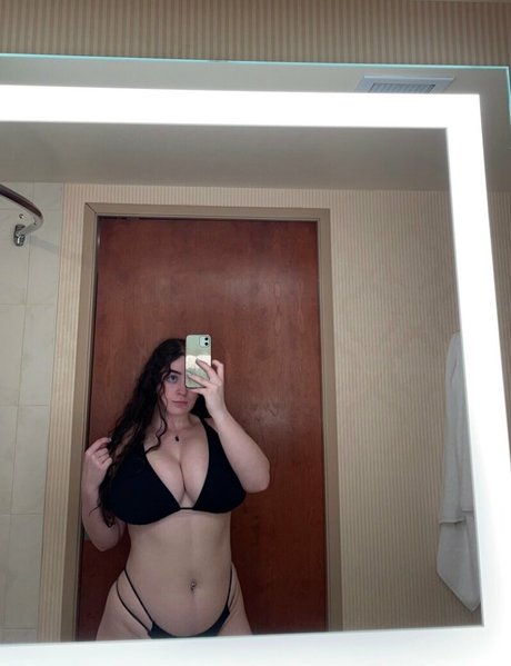 Foto desnuda filtrada de OnlyFans de Lmj037