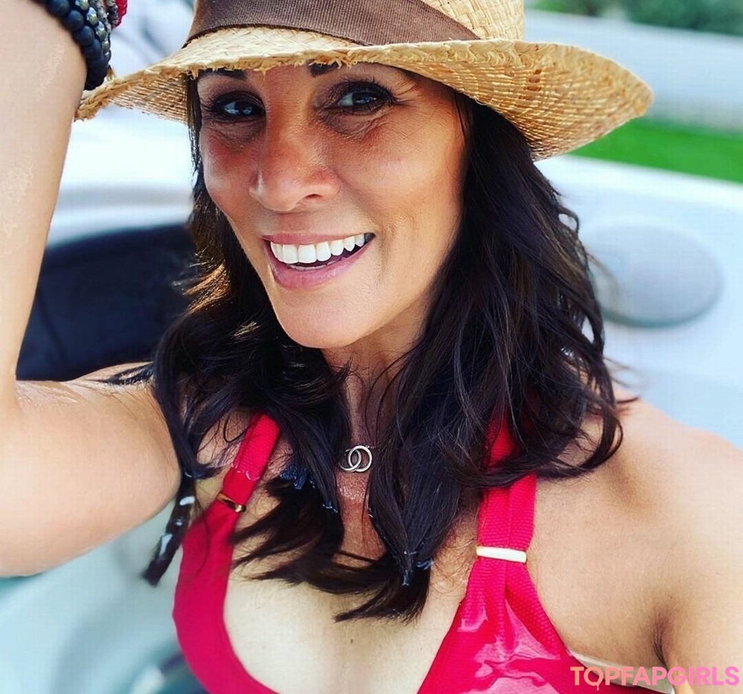 Foto desnuda filtrada de OnlyFans de Andrea Mclean #23 Foto desnuda filtrada de OnlyFans de Andrea Mclean #23