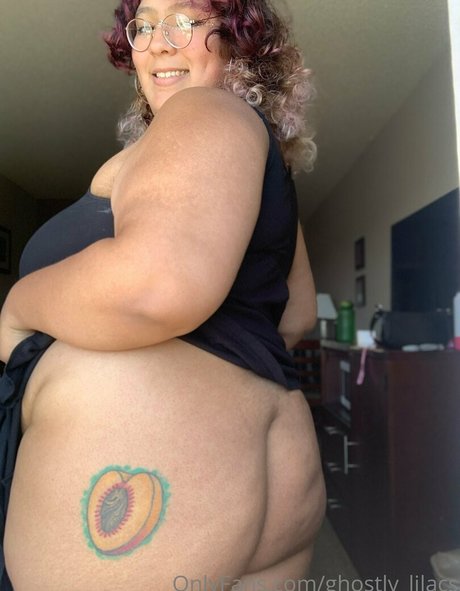 Ghostlylilacs