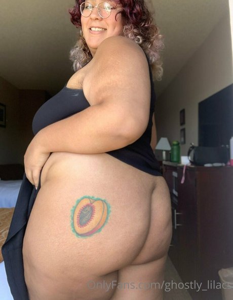 Ghostlylilacs