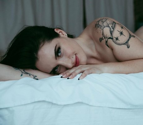 Foto desnuda filtrada de OnlyFans de Blindcharity