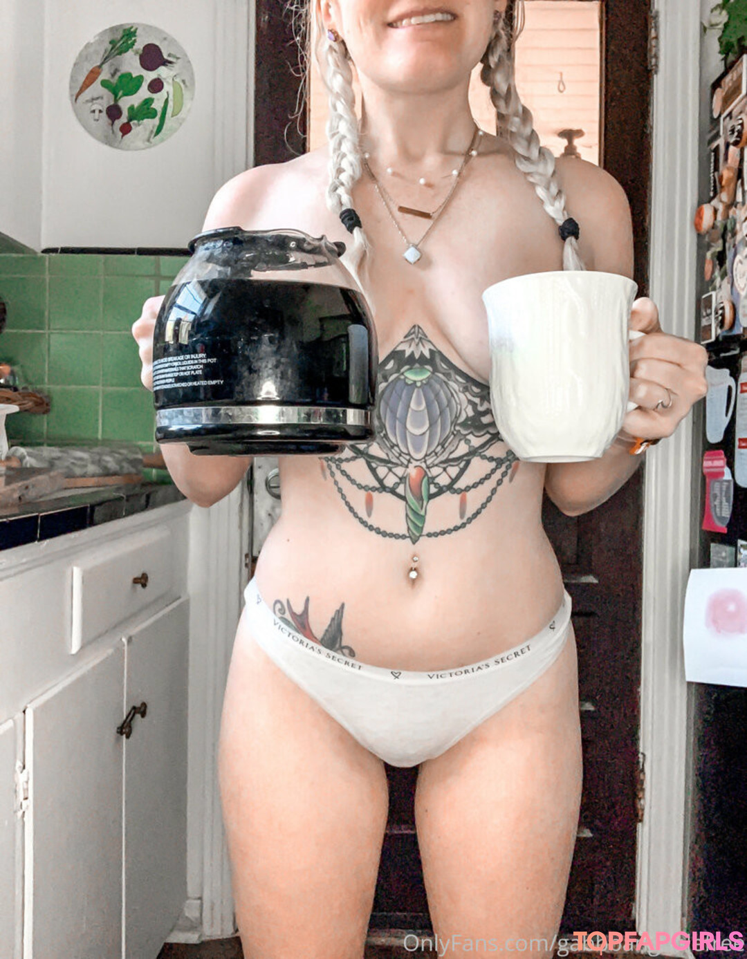 Foto desnuda filtrada de OnlyFans de Gabbbangablefree #37 Foto desnuda filtrada de OnlyFans de Gabbbangablefree #37