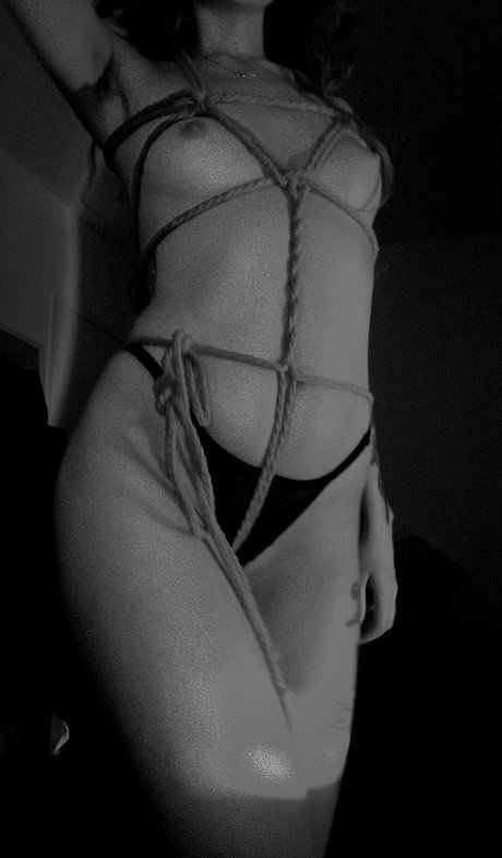 Foto desnuda filtrada de OnlyFans de Baebilonia Ou Djbae