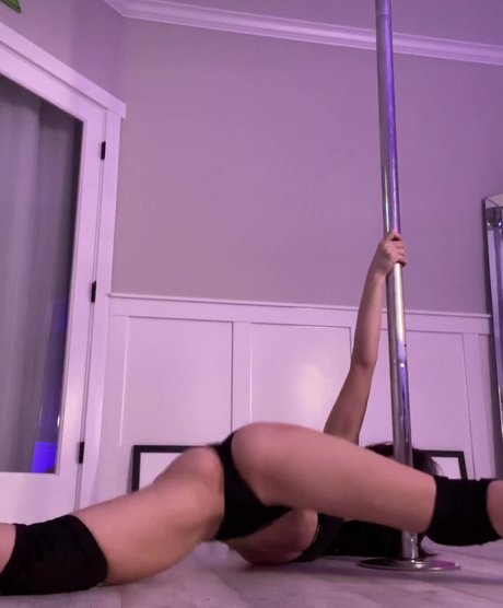 Foto desnuda filtrada de OnlyFans de Cameron Canela