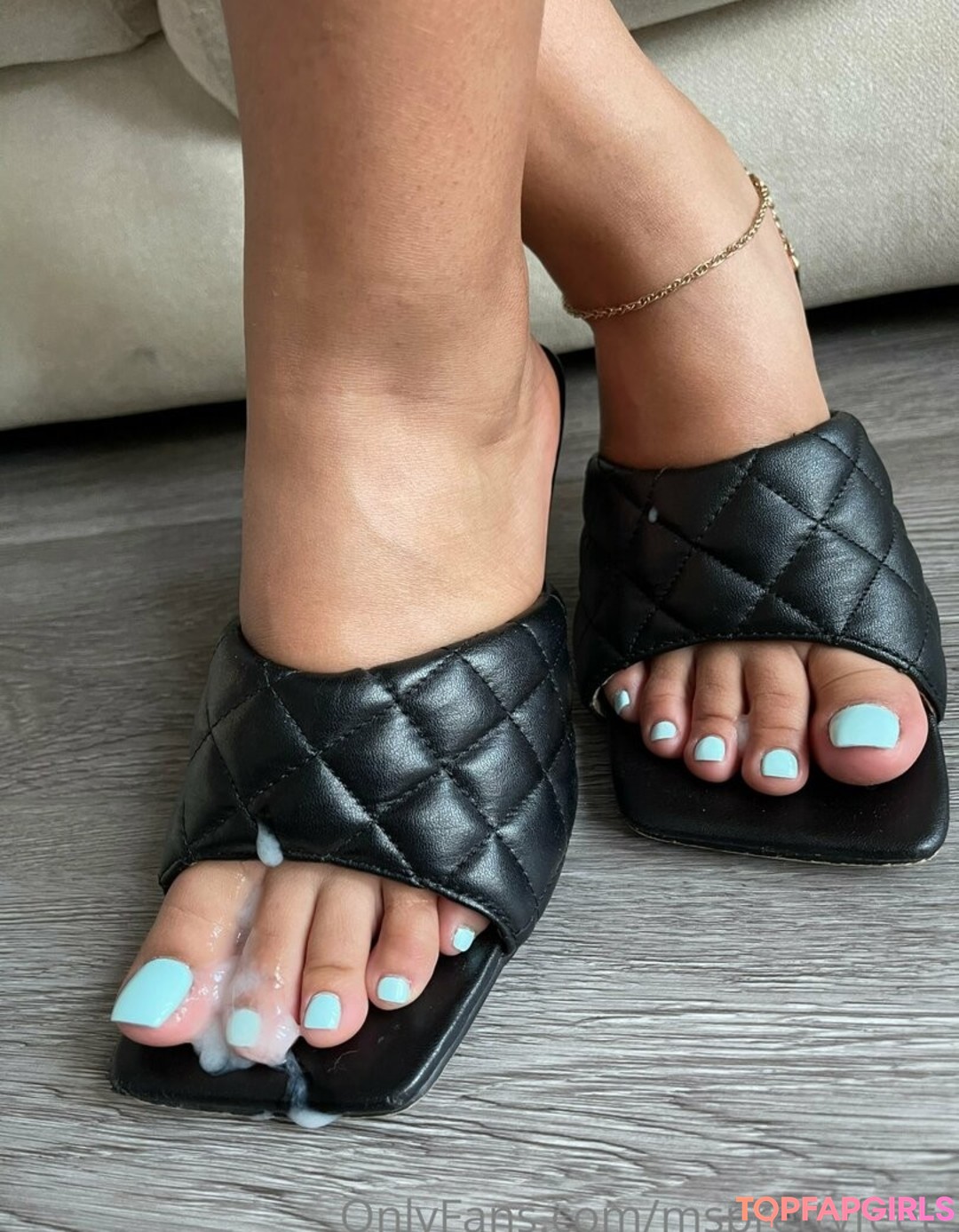Foto desnuda filtrada de OnlyFans de Msprettyfeet #155 Foto desnuda filtrada de OnlyFans de Msprettyfeet #155