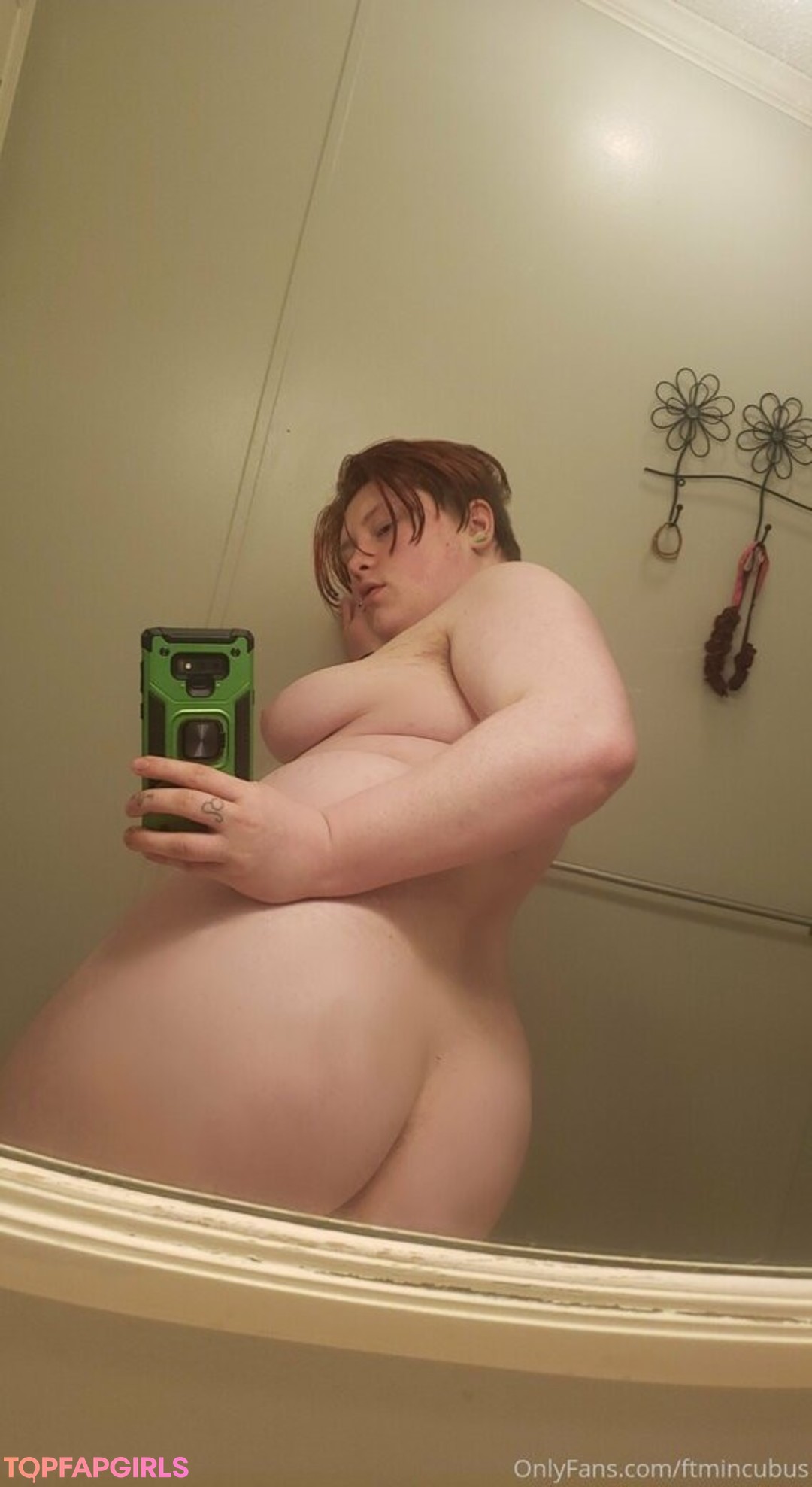 Foto desnuda filtrada de OnlyFans de Ftmincubus #196 Foto desnuda filtrada de OnlyFans de Ftmincubus #196