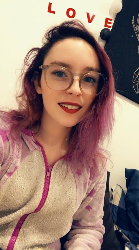 Foto desnuda filtrada de OnlyFans de Miniloupxxx