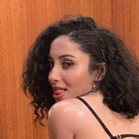 Foto desnuda filtrada de OnlyFans de Damacosmica