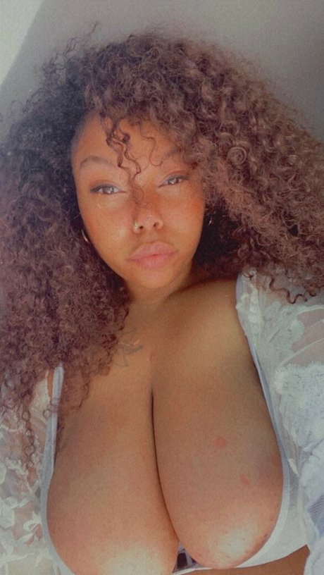 Foto desnuda filtrada de OnlyFans de Badgyalgoodlife