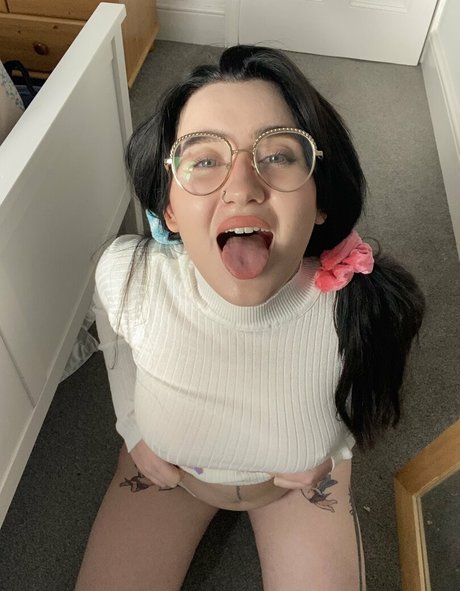 Foto desnuda filtrada de OnlyFans de Flxmeprincessfree