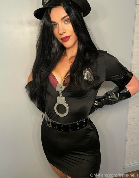 Belle-hella