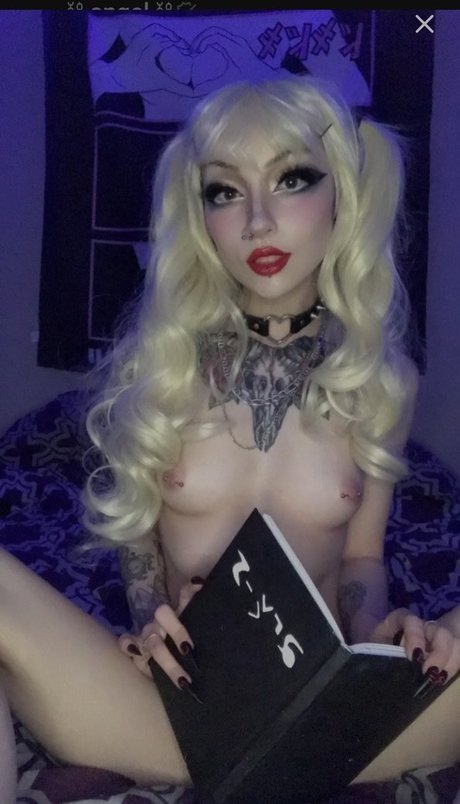 Foto desnuda filtrada de OnlyFans de Xxgothdollyxx