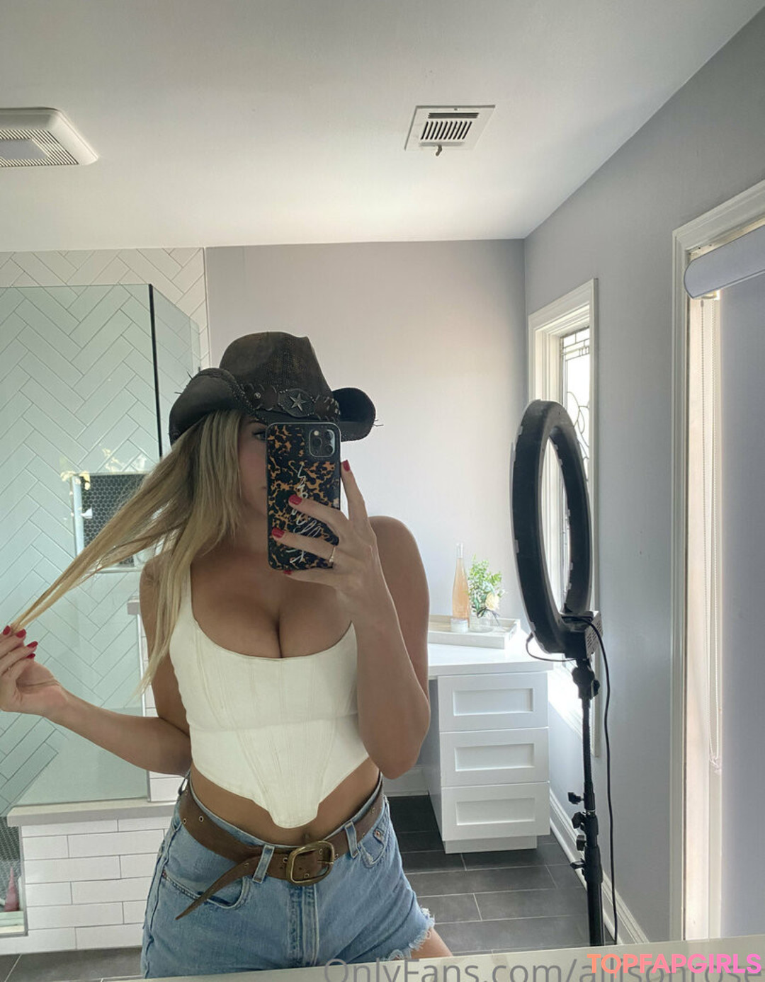 Foto desnuda filtrada de OnlyFans de Allisonrose #93 Foto desnuda filtrada de OnlyFans de Allisonrose #93