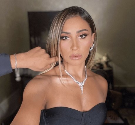 Foto desnuda filtrada de OnlyFans de Dina El Sherbiny