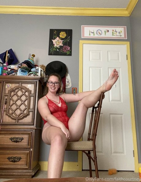 Foto desnuda filtrada de OnlyFans de Faithyangel