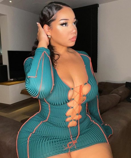 Foto desnuda filtrada de OnlyFans de Marie Assie