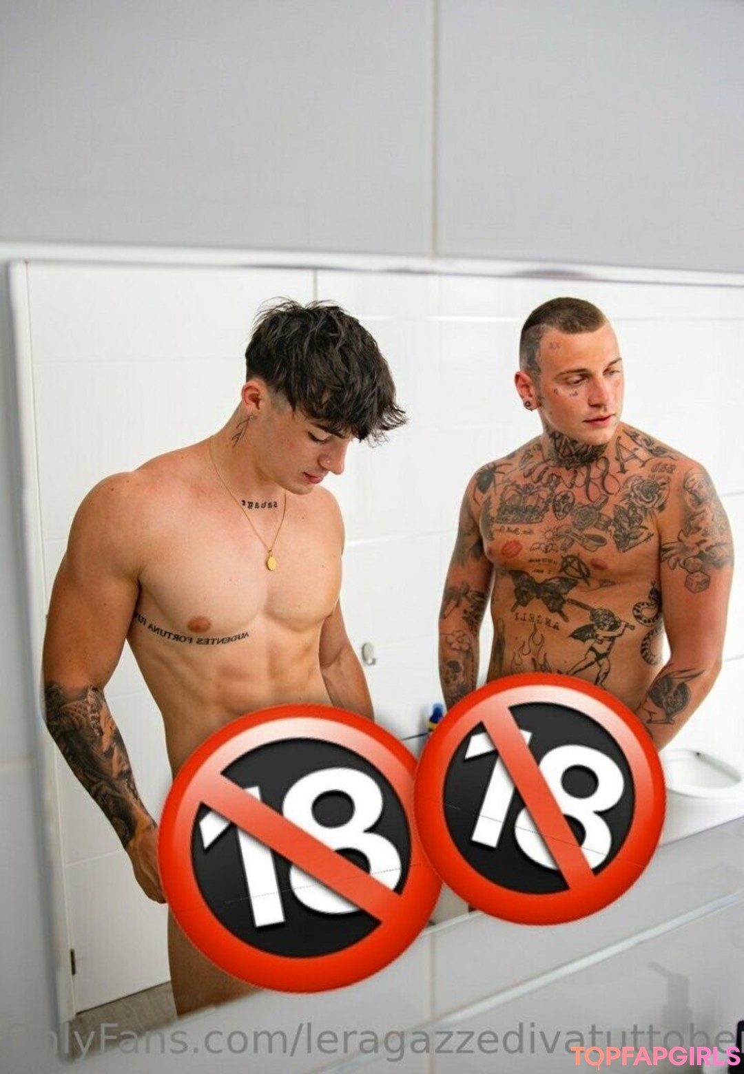 Foto desnuda filtrada de OnlyFans de Leragazzedivatuttobene #129 Foto desnuda filtrada de OnlyFans de Leragazzedivatuttobene #129