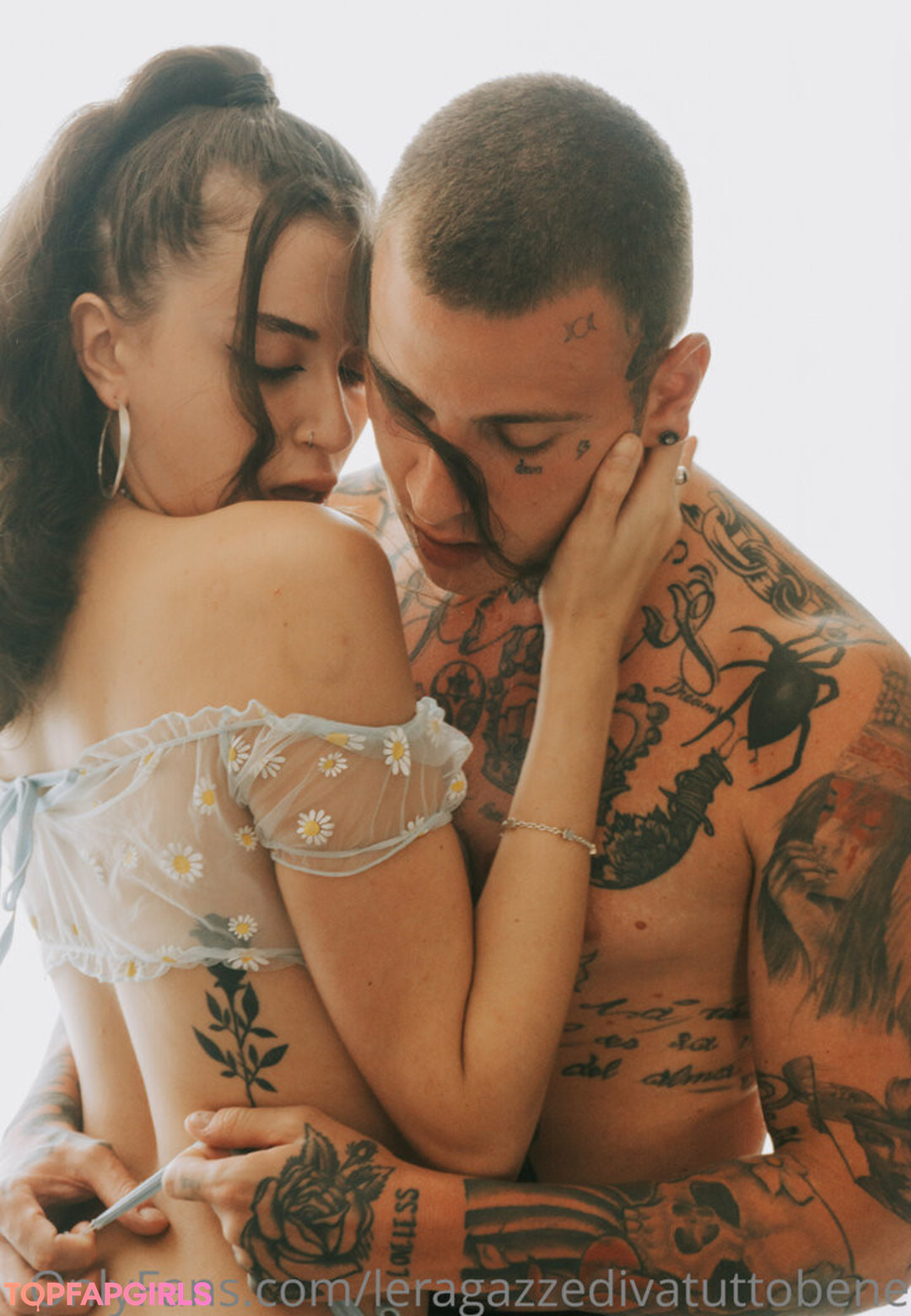 Foto desnuda filtrada de OnlyFans de Leragazzedivatuttobene #61 Foto desnuda filtrada de OnlyFans de Leragazzedivatuttobene #61