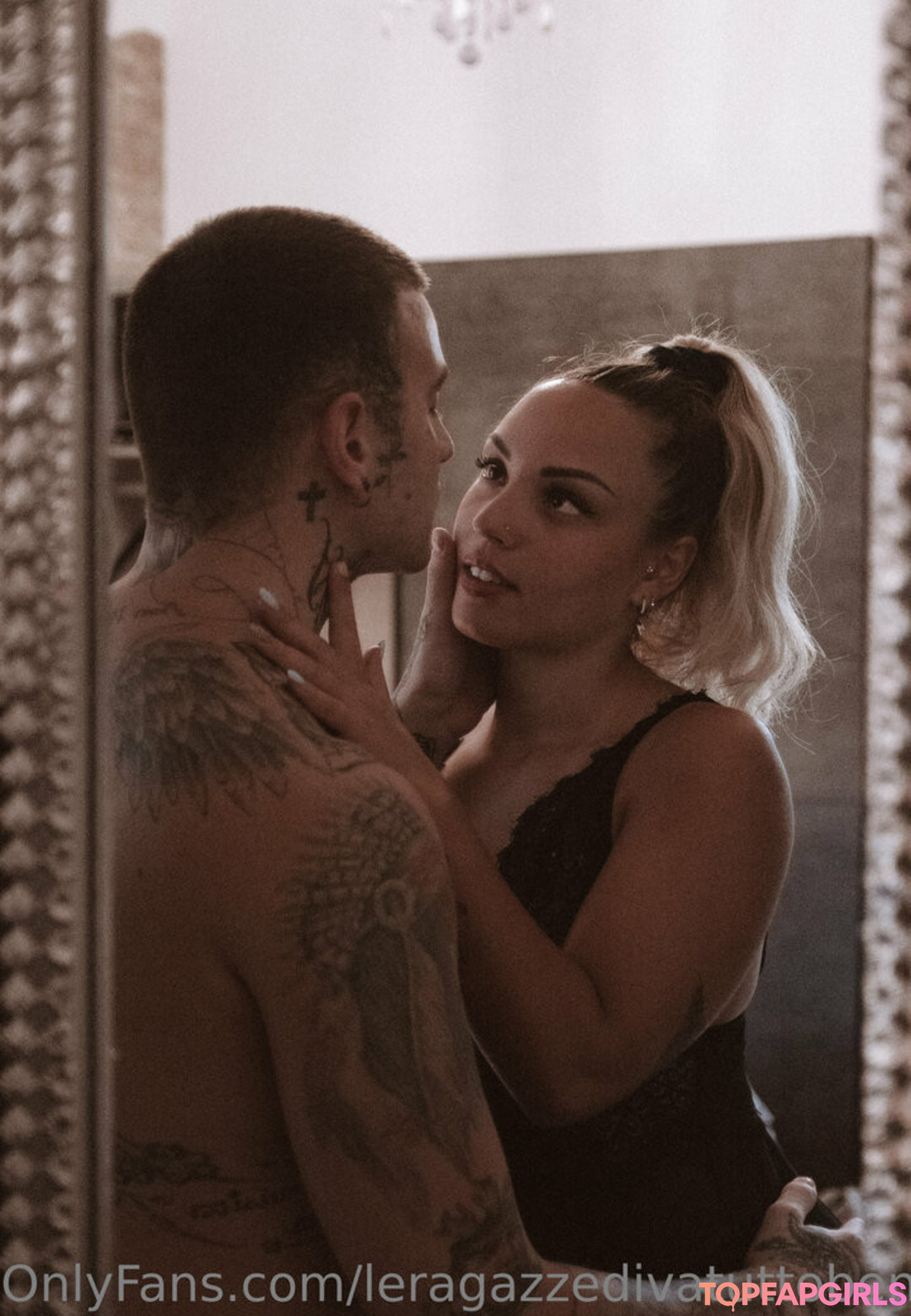 Foto desnuda filtrada de OnlyFans de Leragazzedivatuttobene #85 Foto desnuda filtrada de OnlyFans de Leragazzedivatuttobene #85